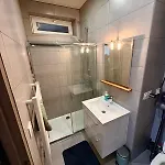 Bright For 4 People In 公寓