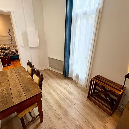 Bright For 4 People In