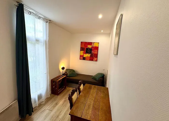 Bright For 4 People In